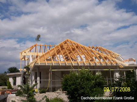 dach_grosse_holzkonstruktion_05